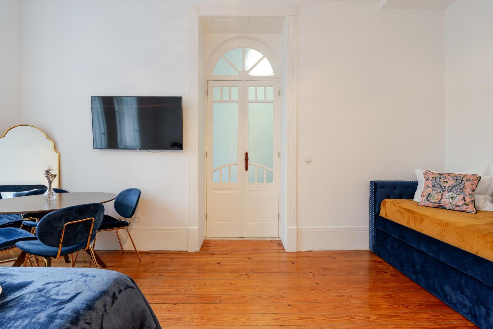 Casa D'almeida By Stories